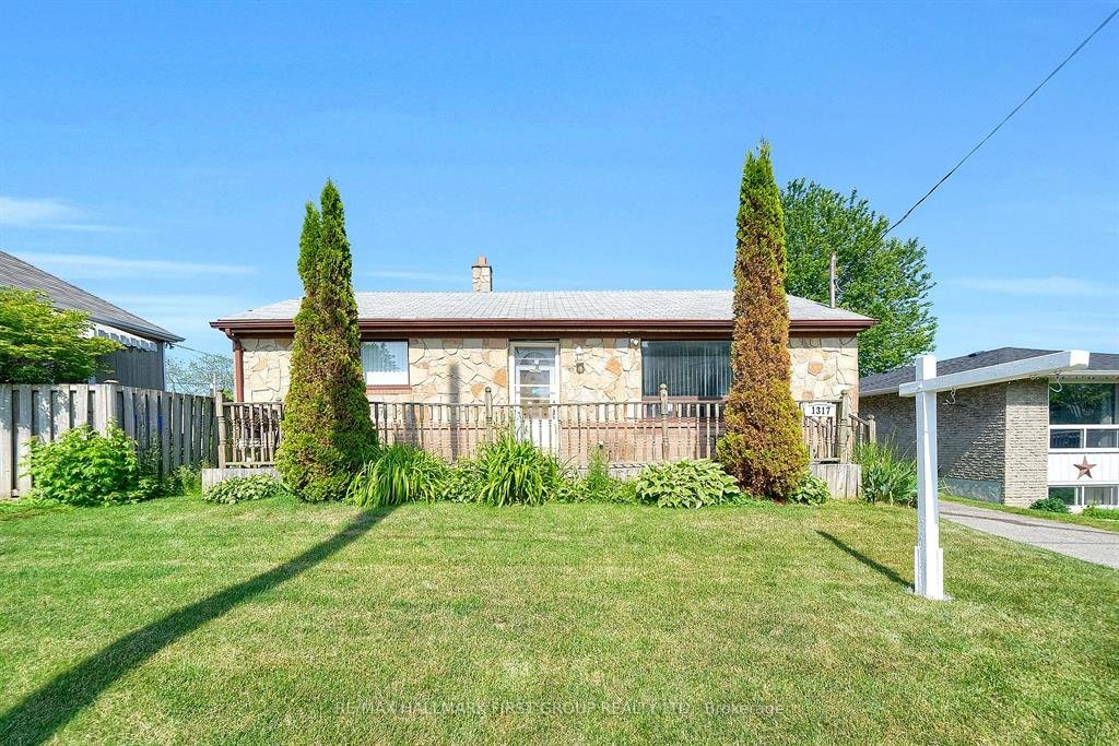 Power of sale property in Oshawa: 1317 Cedar Street Oshawa, ON L1J 3S4