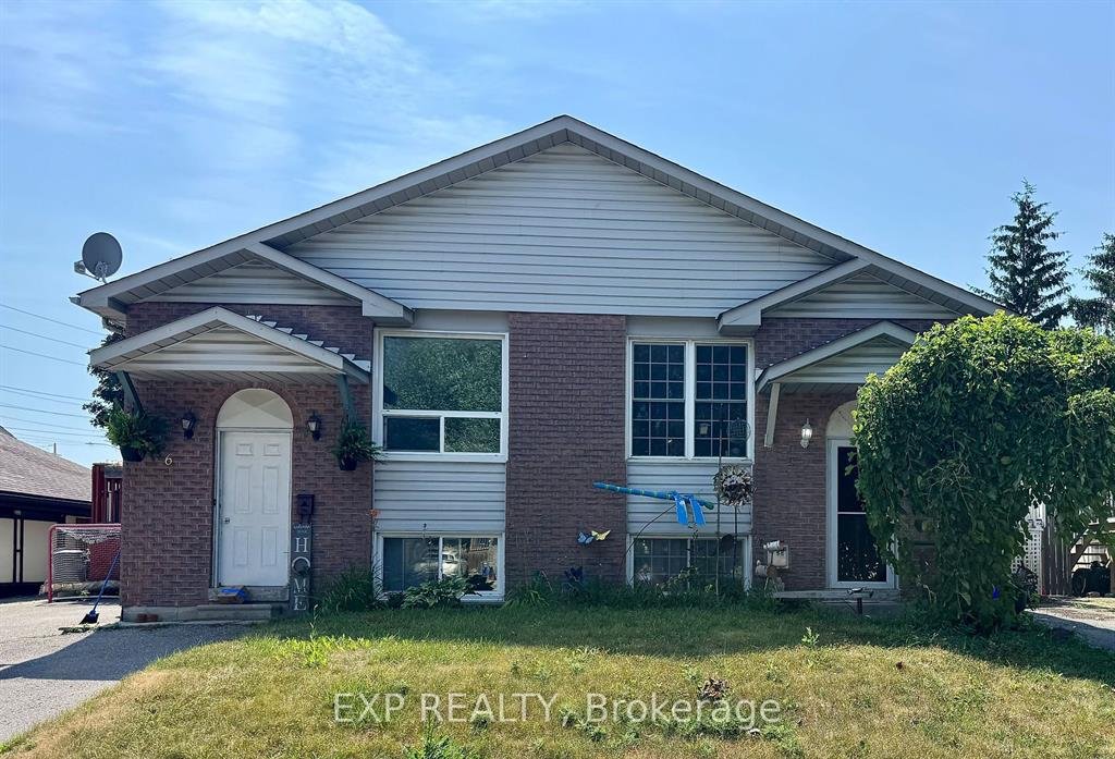 Power of sale property in Clarington: 8 Lockhart Gate  Clarington, ON L1C 4L1