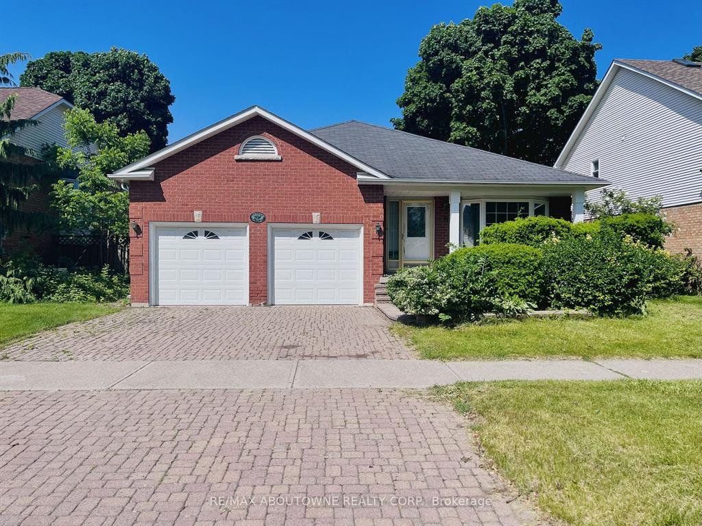 Power of sale property in Clarington: 6 Renwick Road  Clarington, ON L1E 1V6