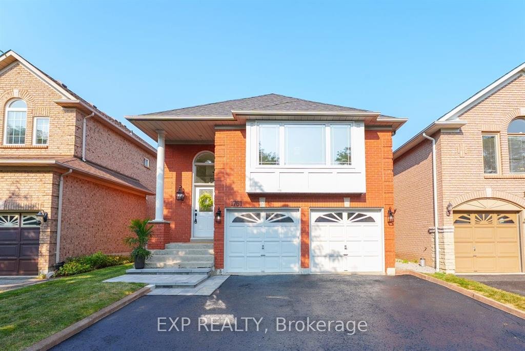 Power of sale property in Pickering: 1761 White Cedar Drive  Pickering, ON L1V 6Z1