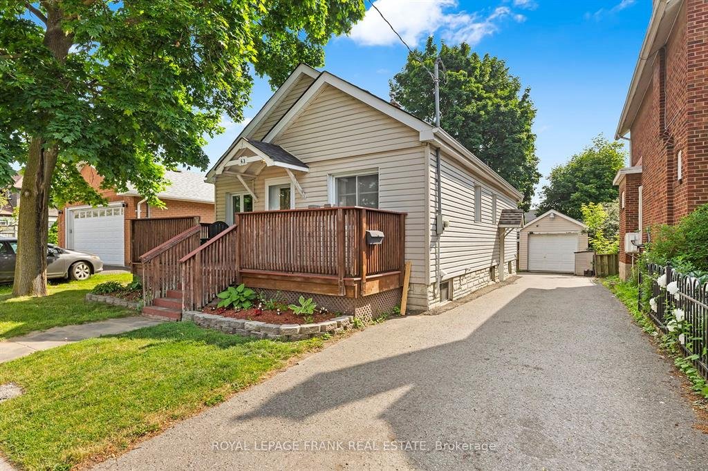 Power of sale property in Oshawa: 63 Park Road N  Oshawa, ON L1J 4K8