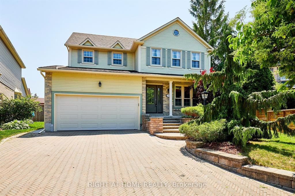 Power of sale property in Oshawa: 773 Shetland Court  Oshawa, ON L1J 7R3