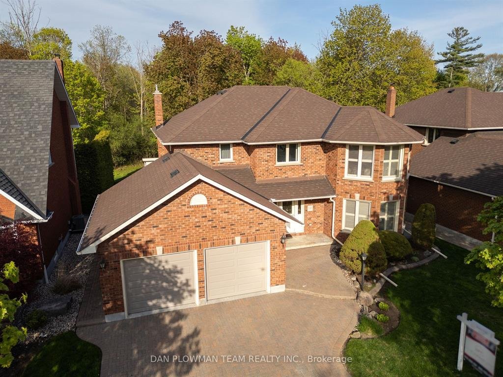 Power of sale property in Oshawa: 132 Samac Trail  Oshawa, ON L1G 7V9