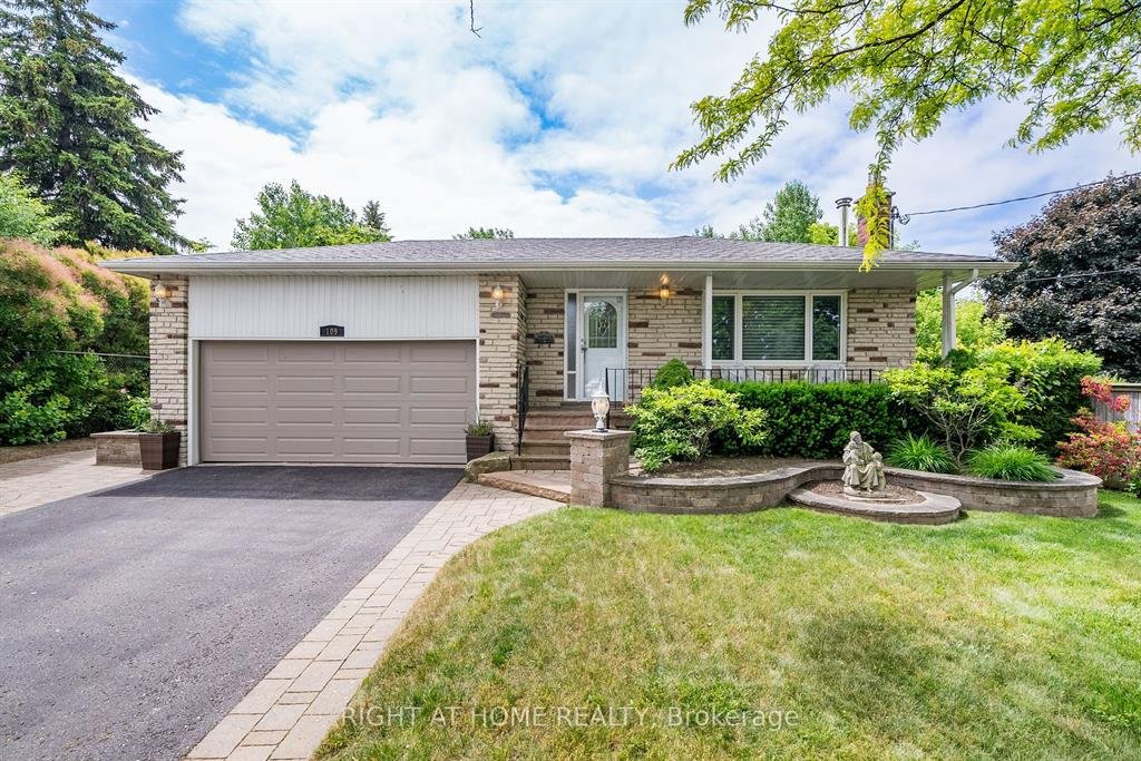 Power of sale property in Whitby: 109 Crawforth Street  Whitby, ON L1N 3S4