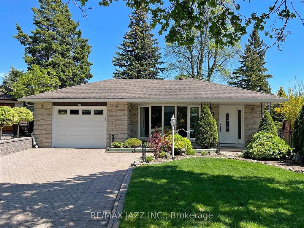 Power of sale property in Oshawa: 341 Elizabeth Street  Oshawa, ON L1J 5S7