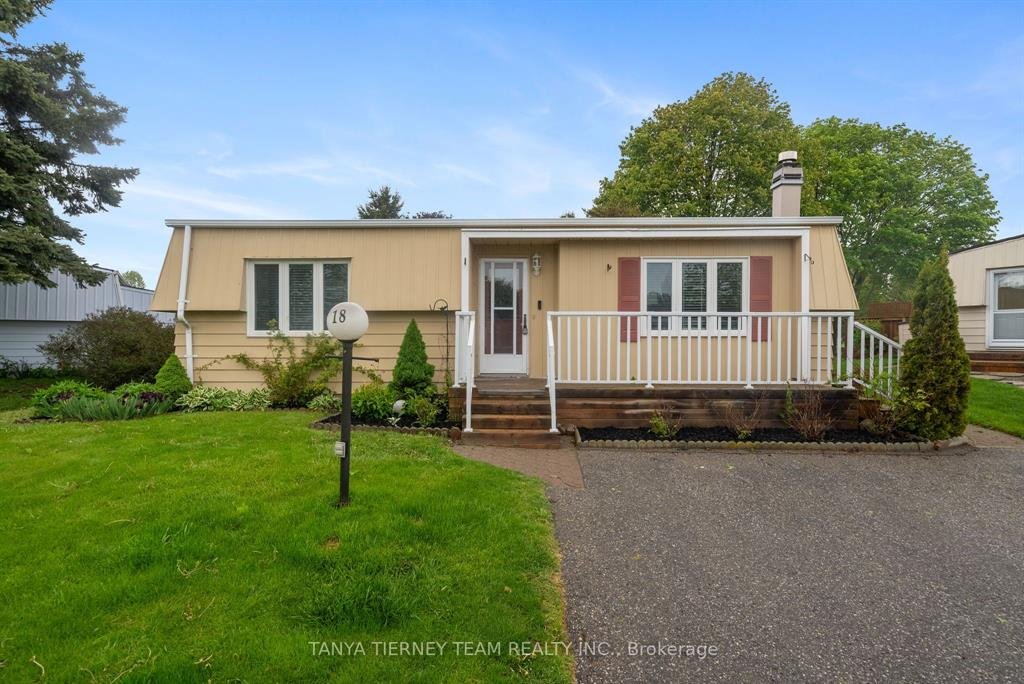 Power of sale property in Clarington: 18 The Cove Road Clarington, ON L1B 1B9