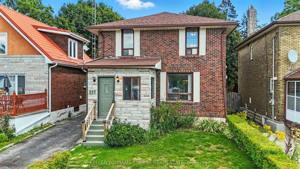 Power of sale property in Oshawa: 217 Drew Street Oshawa, ON L1H 5A4