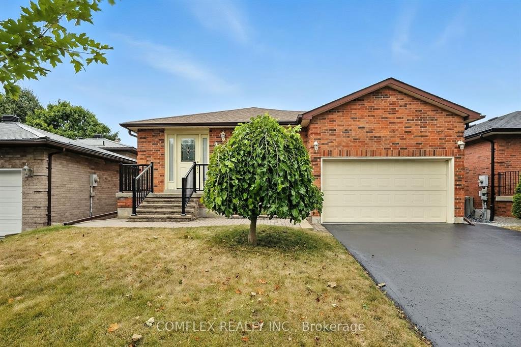 Power of sale property in Clarington: 38 Barley Mill Crescent Clarington, ON L1C 4E4