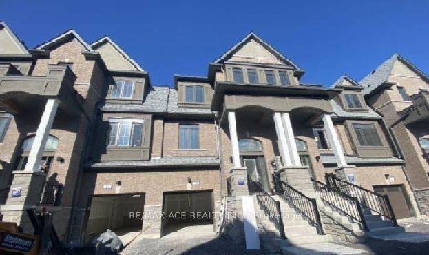 Power of sale property in Whitby: 39 Selfridge Way Whitby, ON L1N 0N9