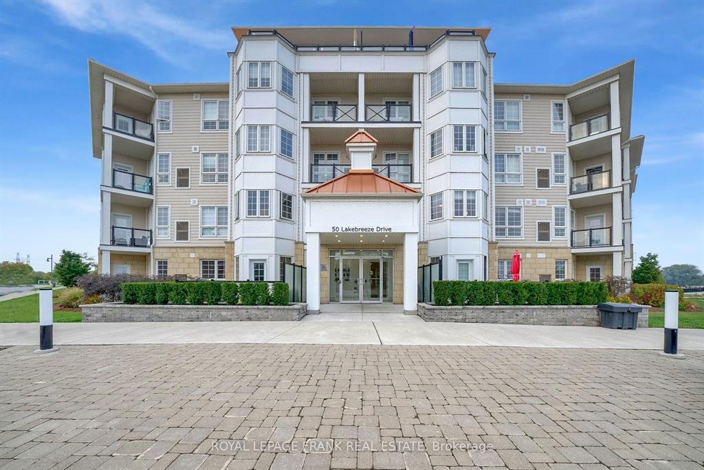 Power of sale property in Clarington: 50 Lakebreeze Drive #216 Clarington, ON L1B 0V9