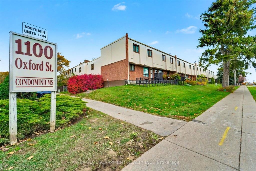 Power of sale property in Oshawa: 1100 Oxford Street #9 Oshawa, ON L1J 6G4