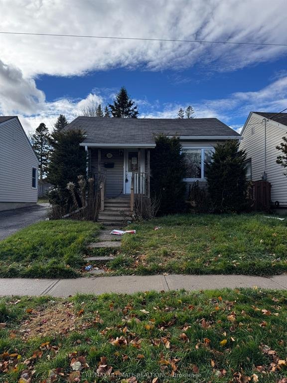 Power of sale property in Oshawa: 202 Nassau Street,  Oshawa, ON L1J 4A5