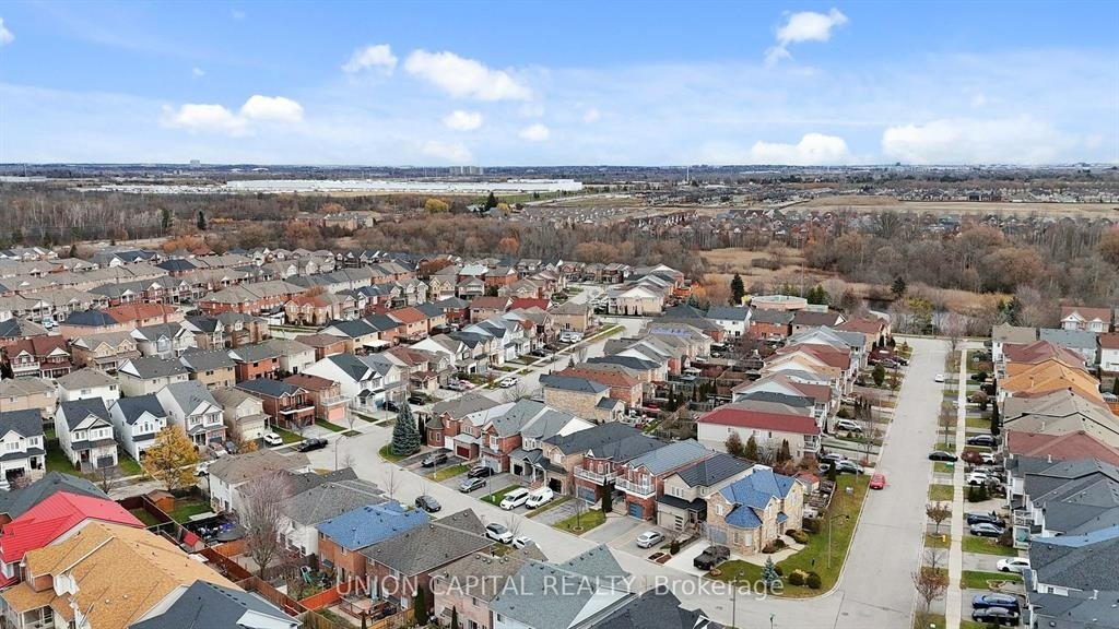 Power of sale property in Ajax: 3 Milham Drive,  Ajax, ON L1S 7S1